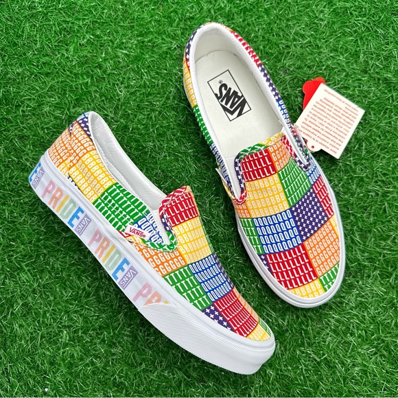 Vans Classic Slip On Pride - Picture 3 of 8